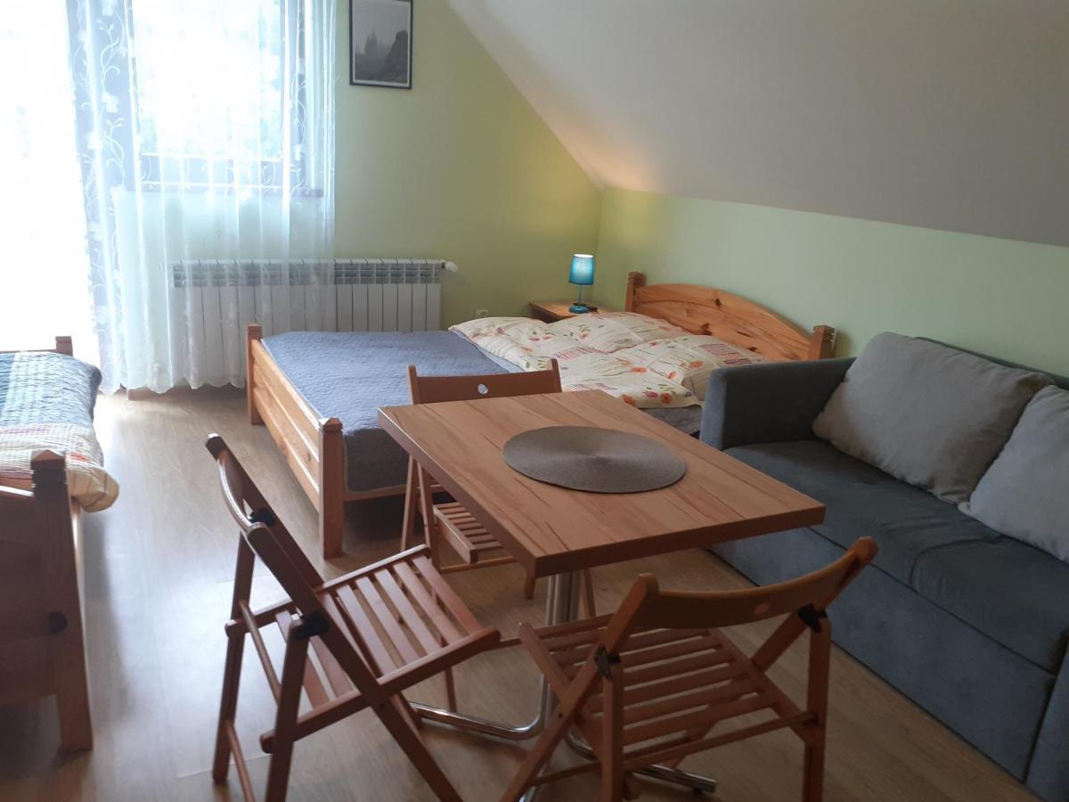 Zielony Zakatek Domki I Pokoje 661-038-537 Polańczyk Exterior foto
