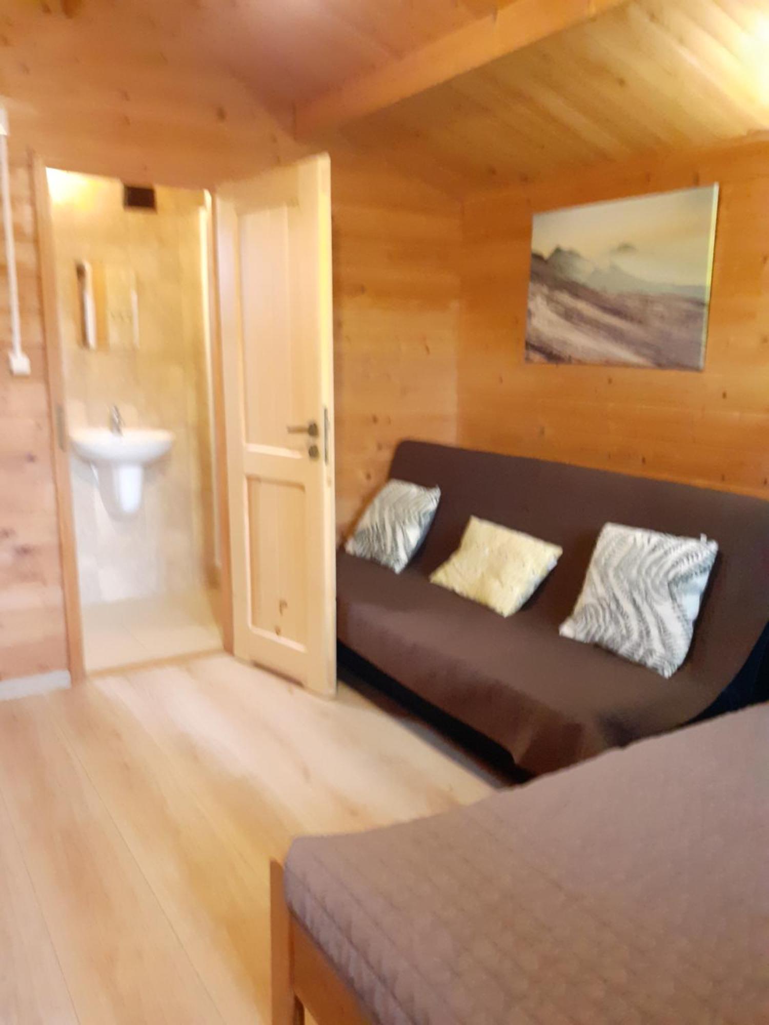 Zielony Zakatek Domki I Pokoje 661-038-537 Polańczyk Exterior foto